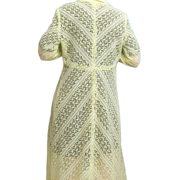 Yellow vintage cut out duster maxi length with front snaps and bow with collar - Picture 4 of 15